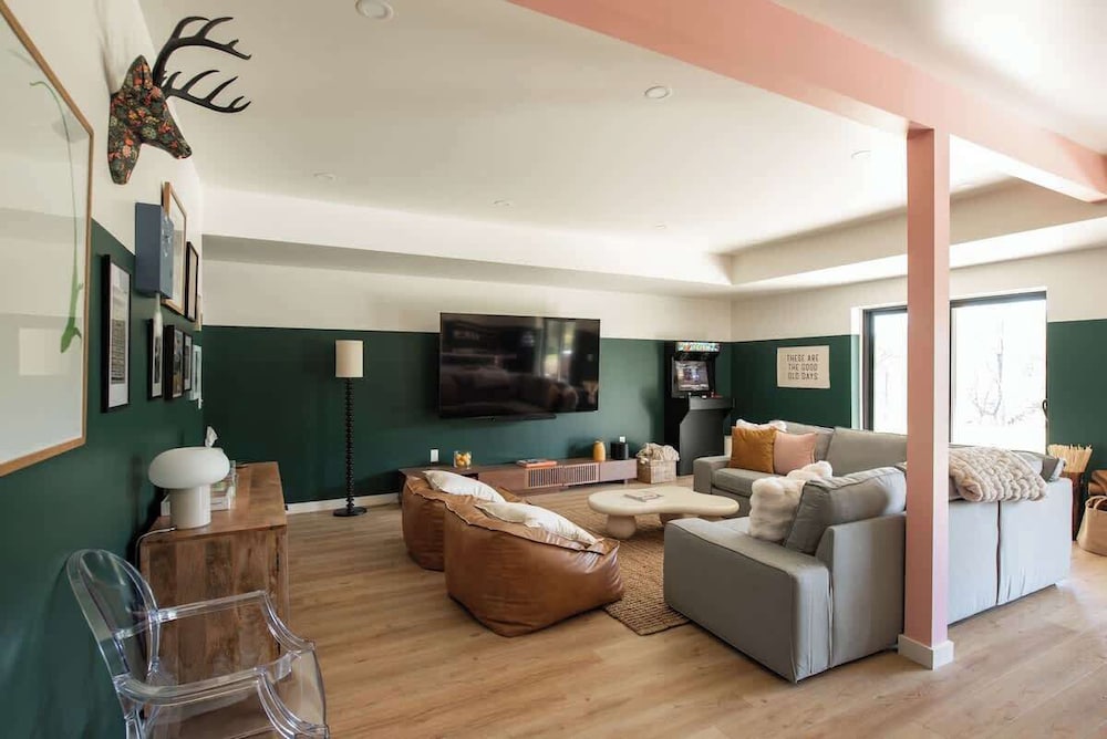 Afton Peak in Faber With 5 Bedrooms and 3 5 Bathrooms