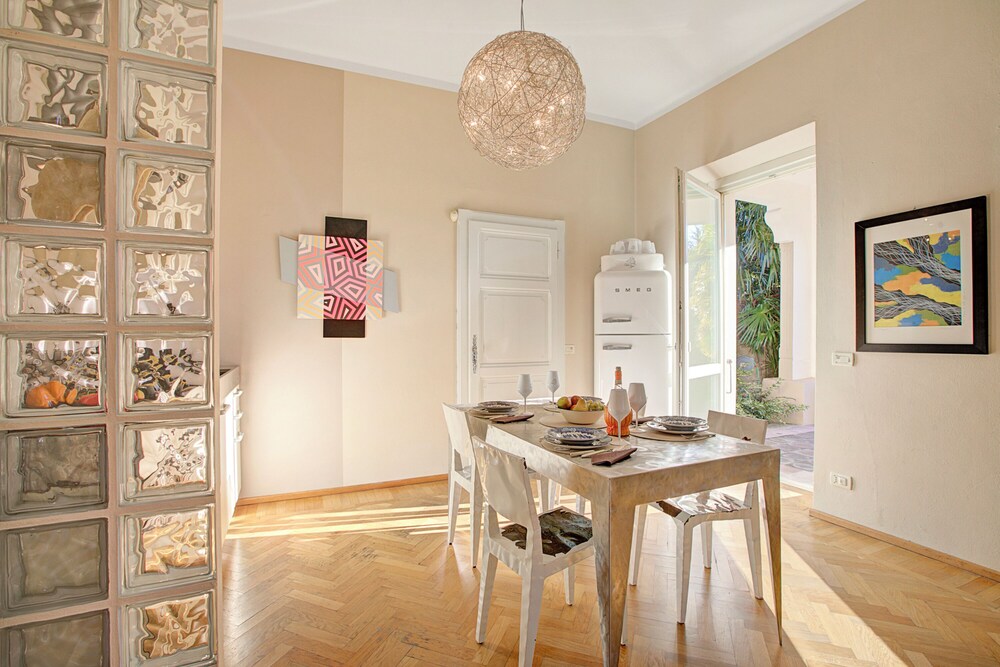 Zara Apartment in Villa Jejia