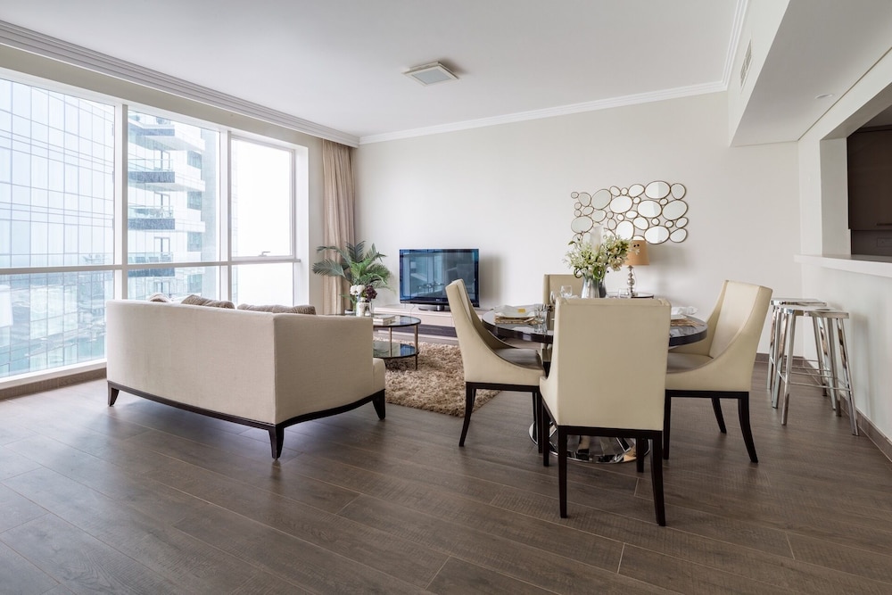 Astonishing & Grand 3BR w/ Beach Views & 2 Balconies!