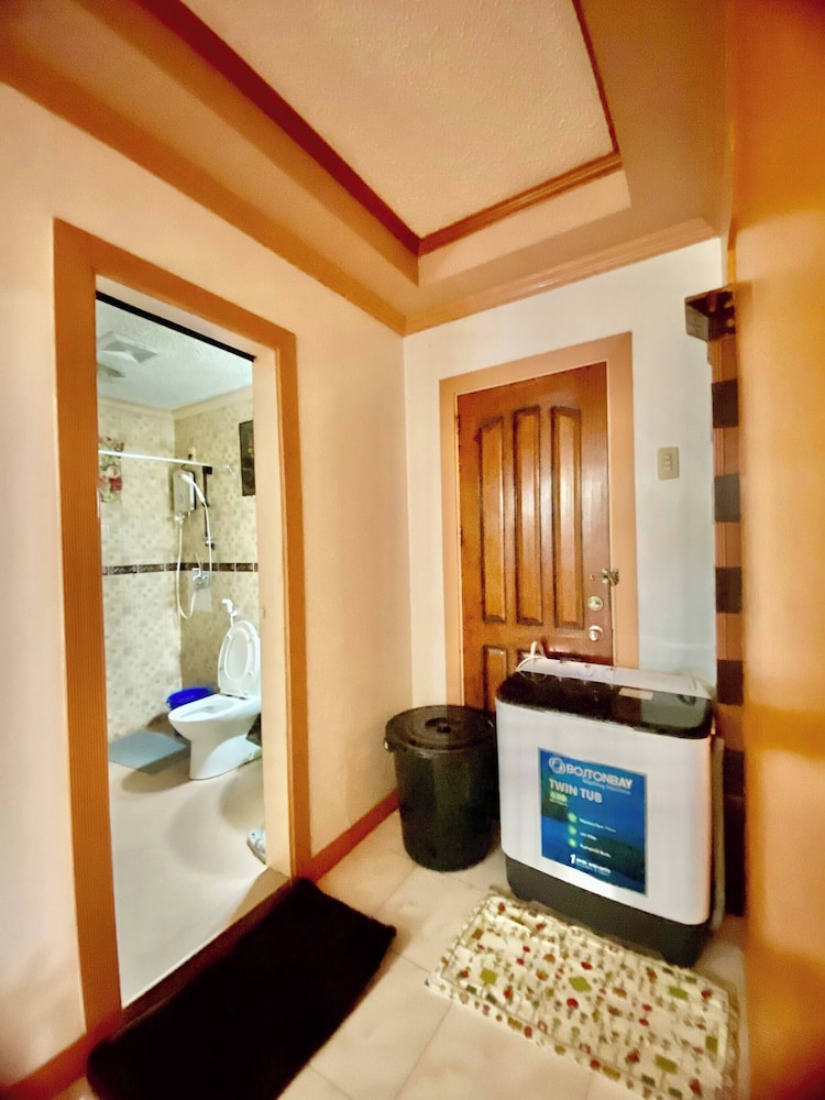 Len's Staycation 3bdr-2br-downstairs ,netflix&wifi