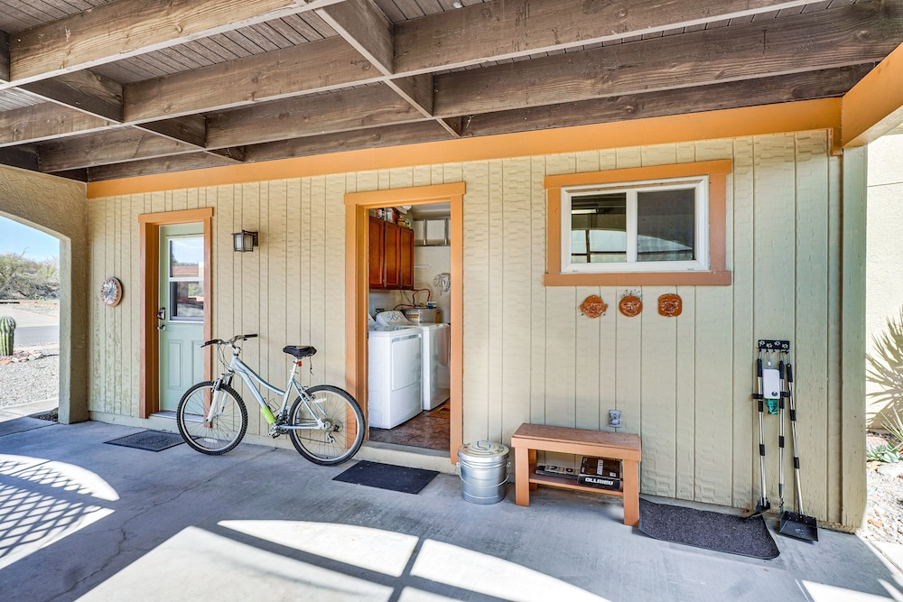 Pet-friendly 55+ Green Valley Home w/ Golf Gear!