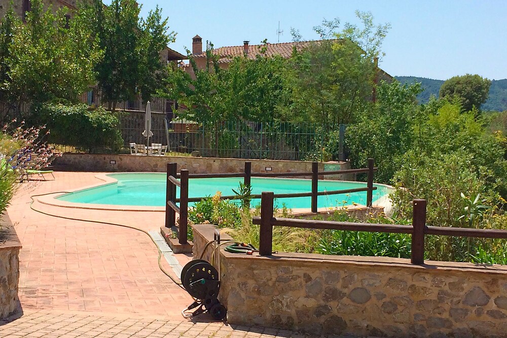 Villa Este con Piscina