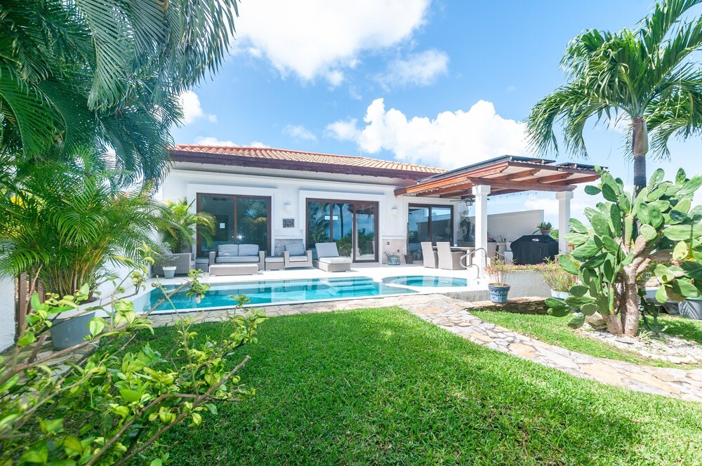 Pristine Bay 1316 2 Bedroom Home
