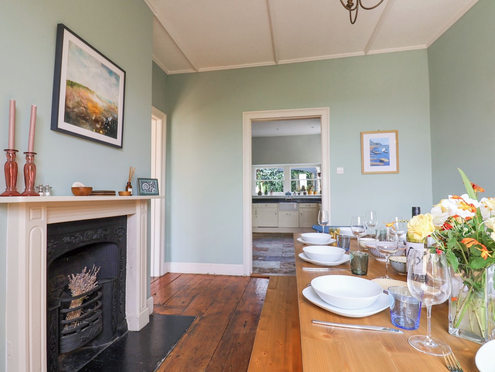 Charmouth Lodge