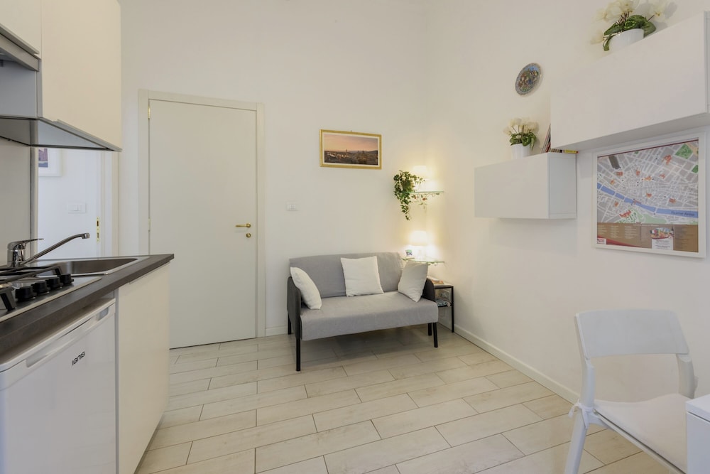 Soderini Apartments by MMega