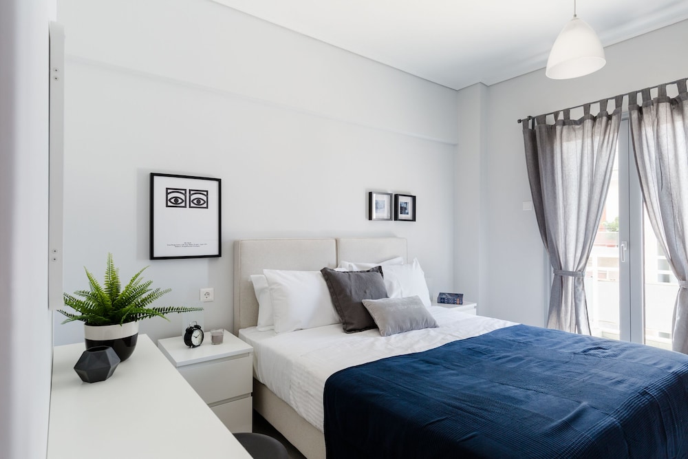 UPSTREET Minimal 2BD Apt-Lycabettus view photo 3