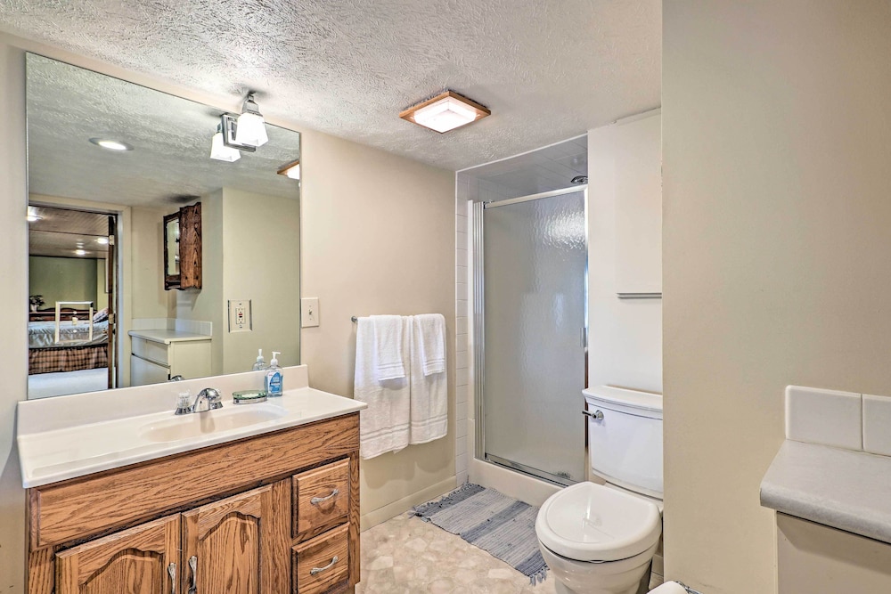 Le Roy Lakefront Retreat w/ Dock Kayaks! - Property Image 17