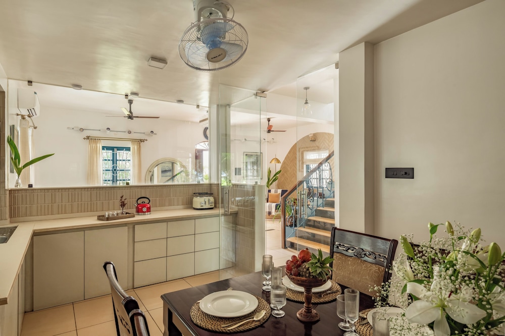 Sanctuary by RÊVE Escapes - Premium 3 BHK Villa Near Morjim Beach