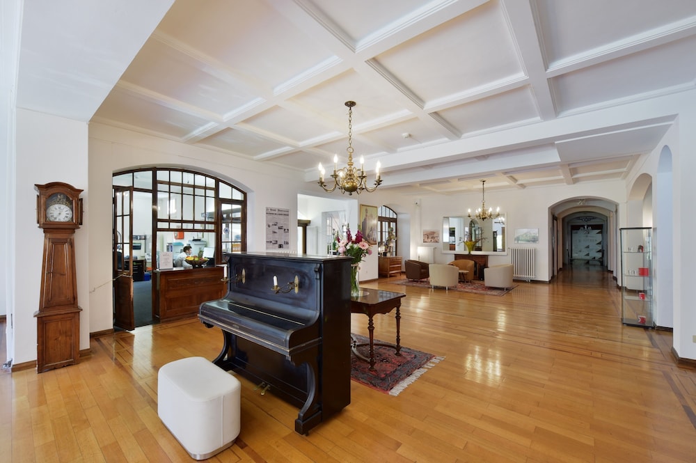 Montreux Vacations - J5 Hotels Helvetie Montreux - Property Image 3