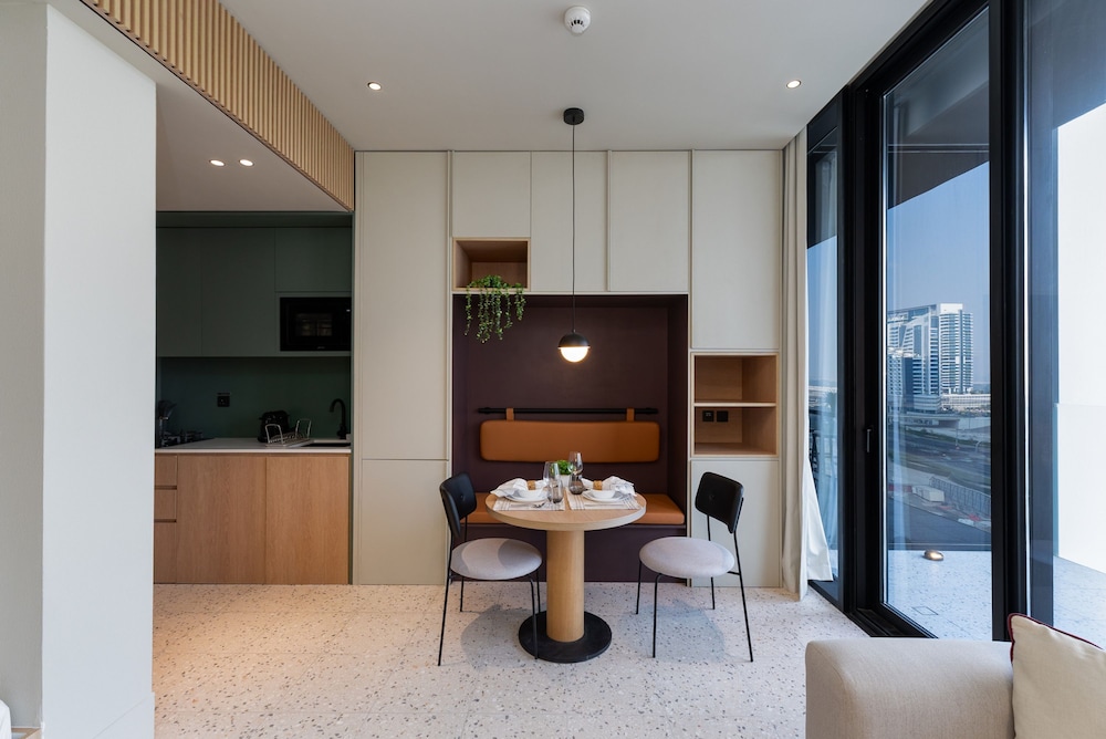 Cozy Studio w Burj View Balcony Business Bay