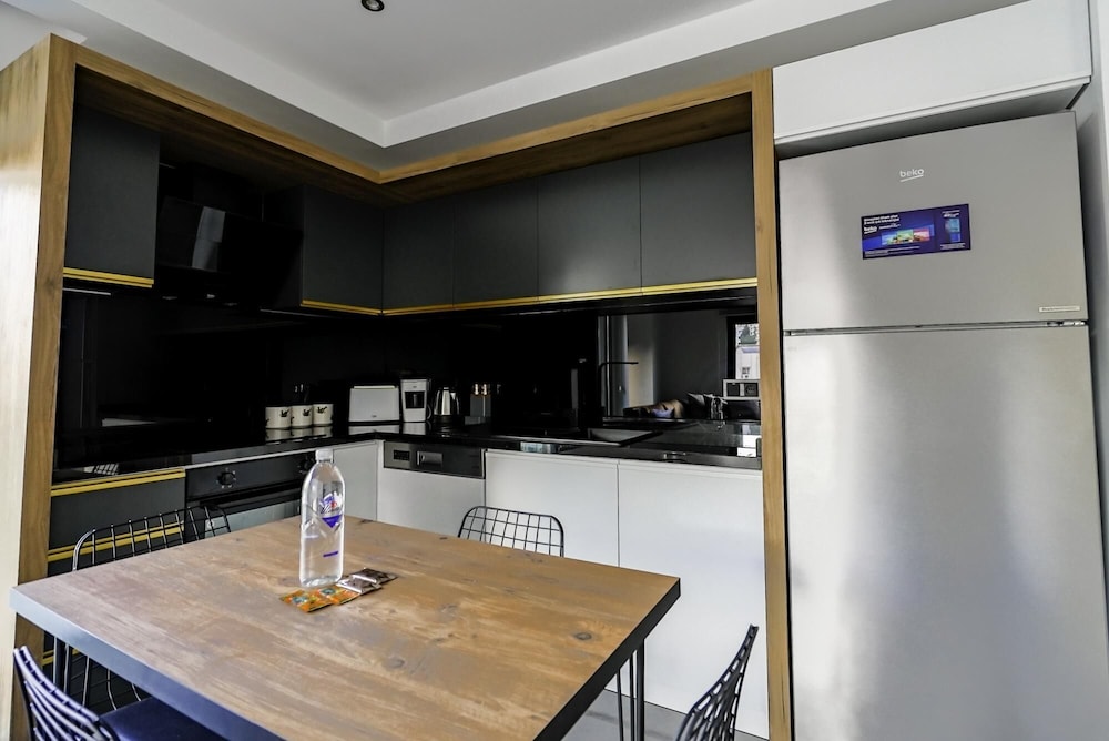 Chic Residence w Pool and Gym in Alanya Antalya view 4