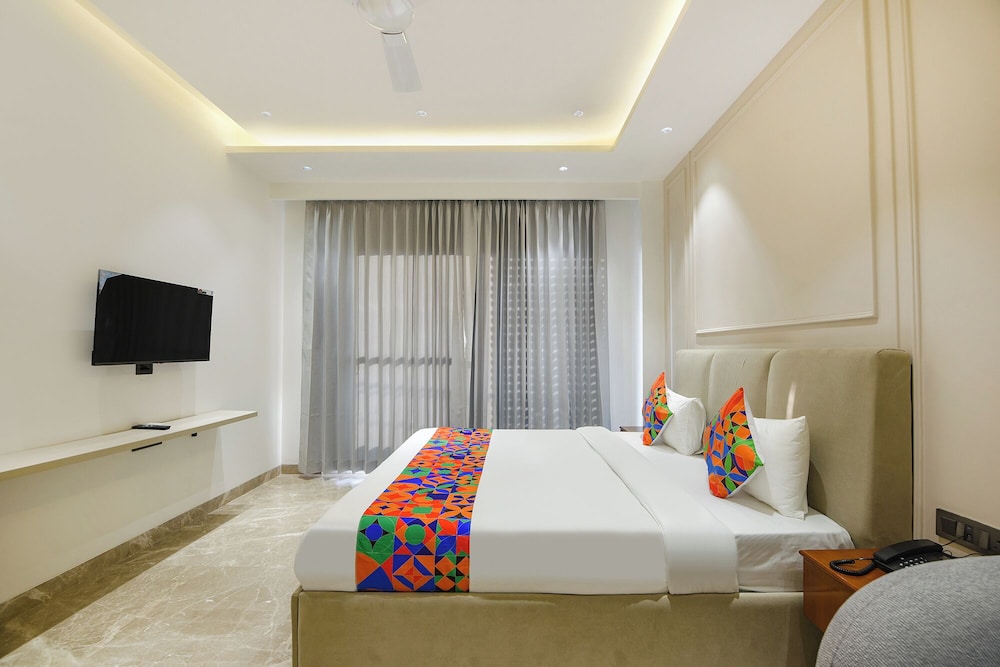 Fabhotel Ivory Leaf