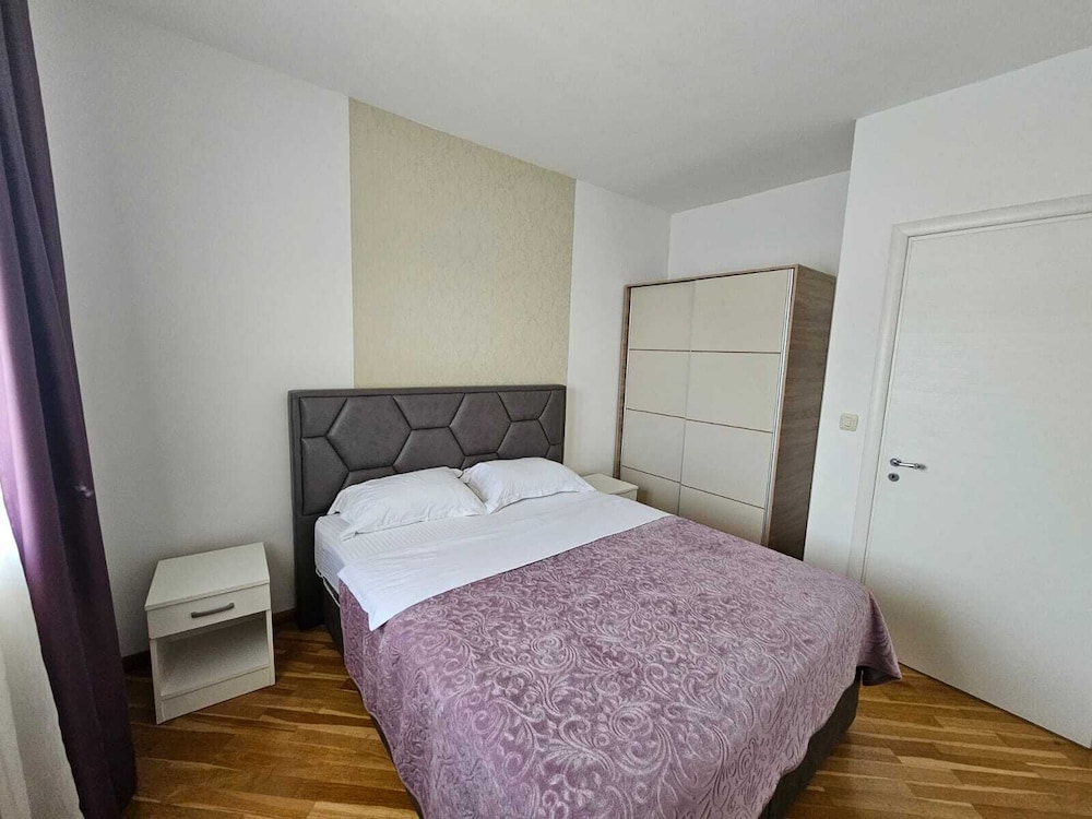 Panoramic Sea View 2BDR Apartment