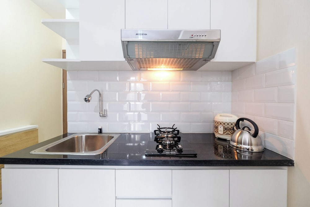Modern and Cozy 2BR Podomoro Golf View Apartment