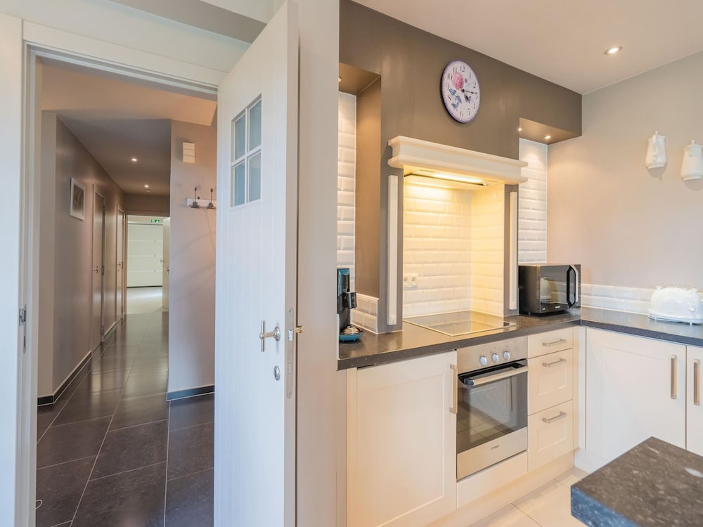 Inviting Holiday Home in Nieuwpoort With Garden