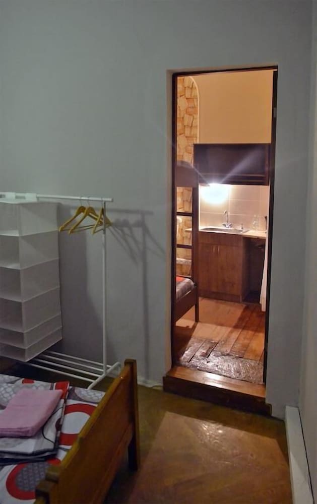 Photo 42
