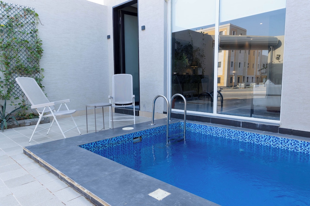 Portal Chalets With Private Pool - Narjs