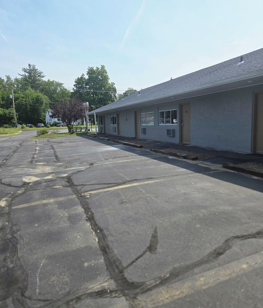 Nashoba Valley Inn & Suites