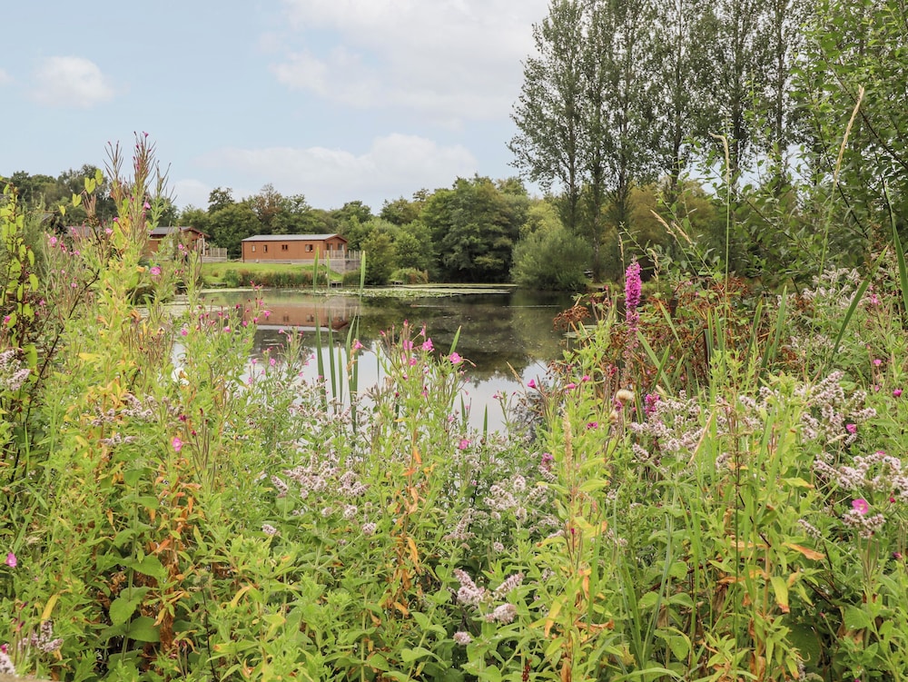 Bowland Lakes Leisure Village Lodge 16