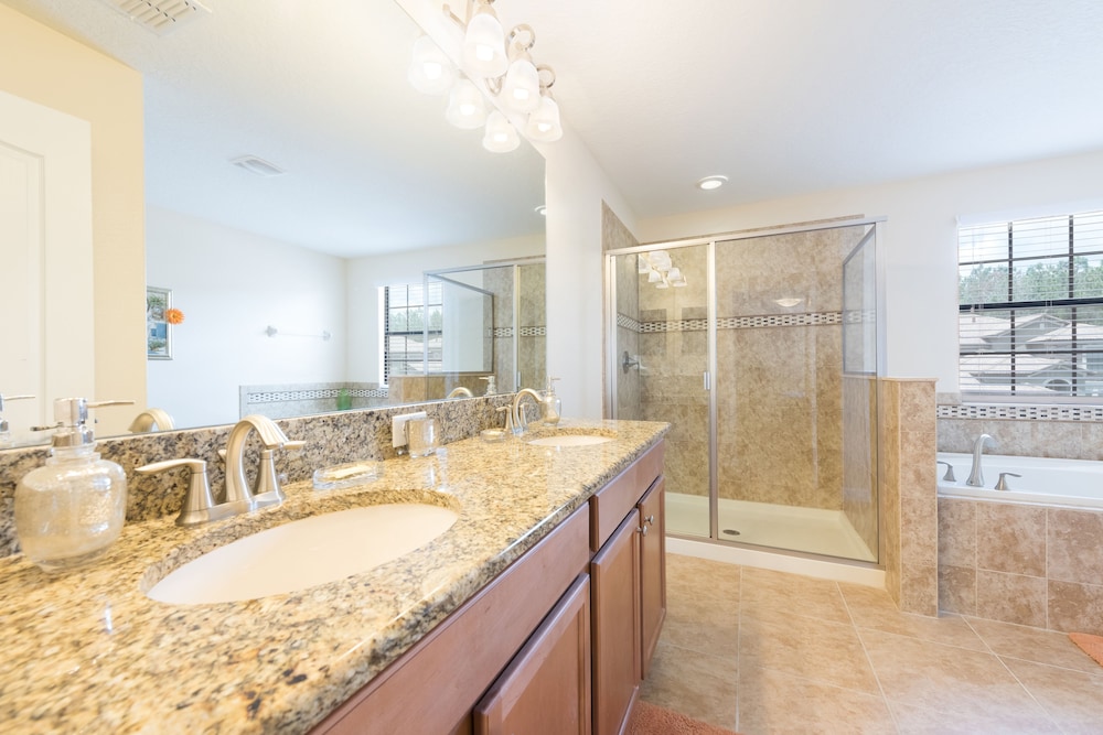 Champions Gate 1473 - Image 5