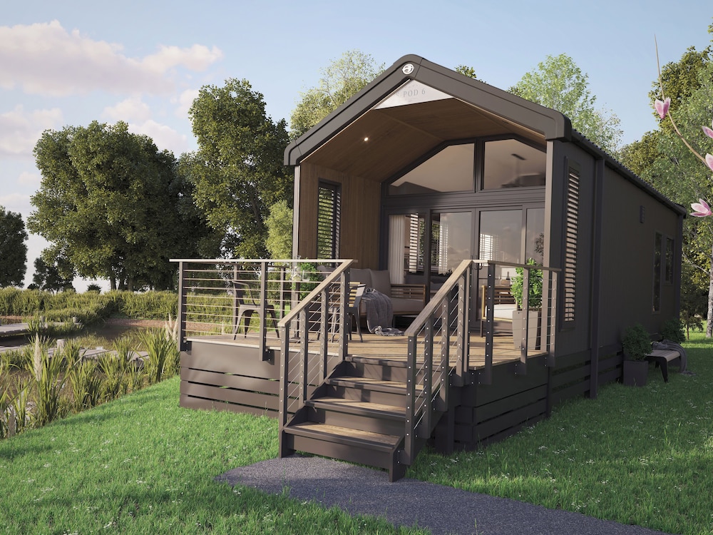Lingy Luxury Family Pod