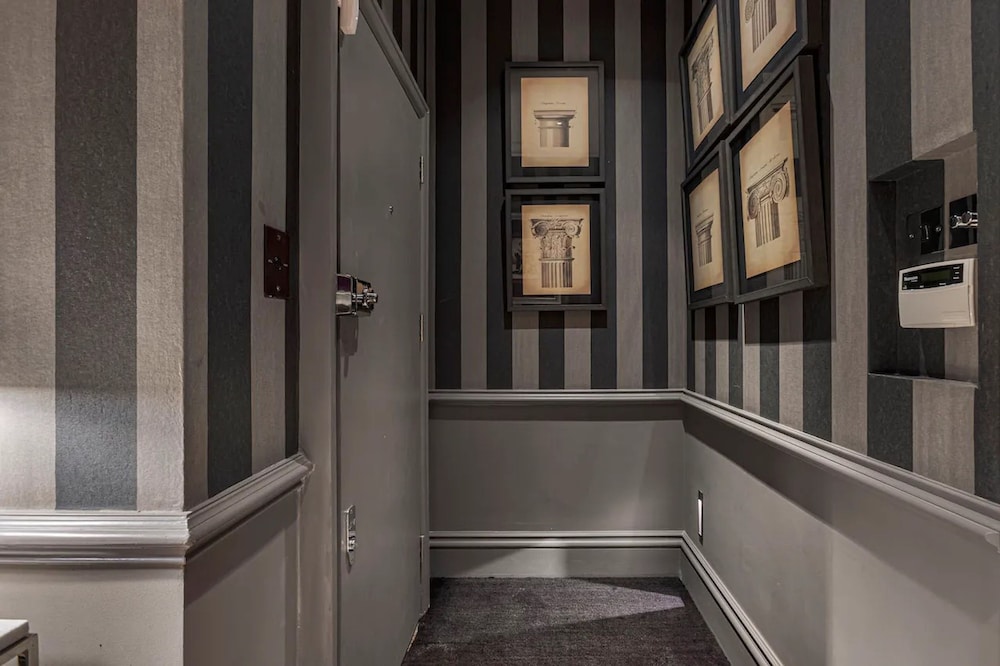 Cadogan Squre-2 Bedroom