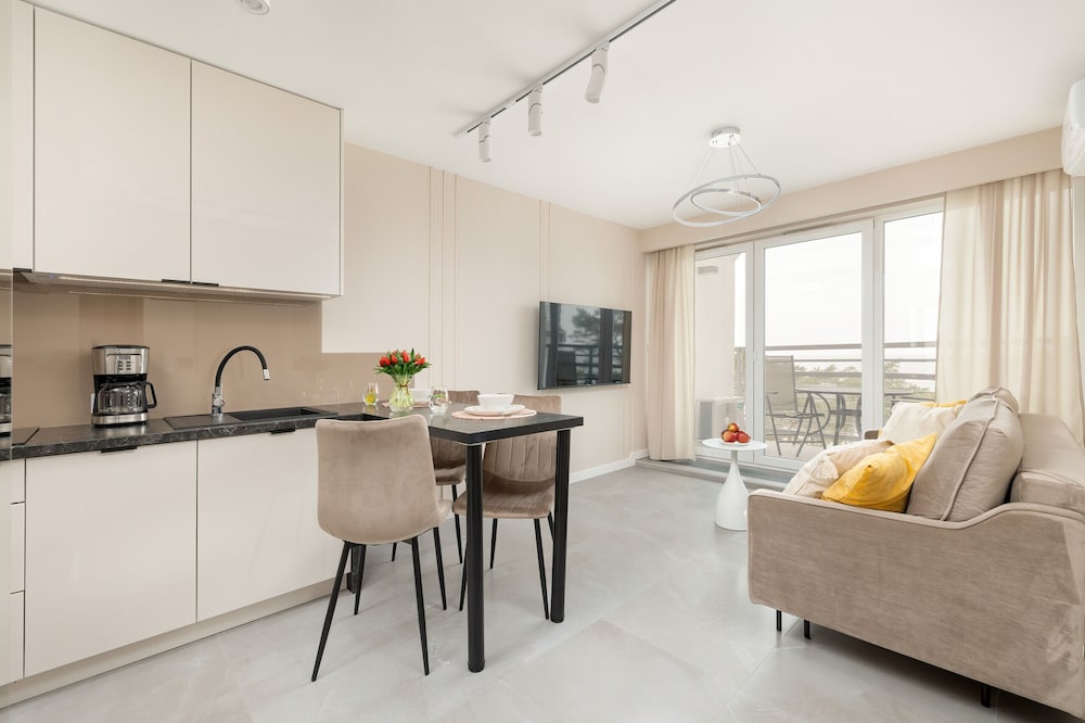 Porta Mare by Renters Prestige