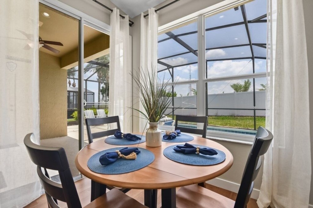 4br Resort Villa W/ Pool & Spa Close To Disney 4 Bedroom Villa
