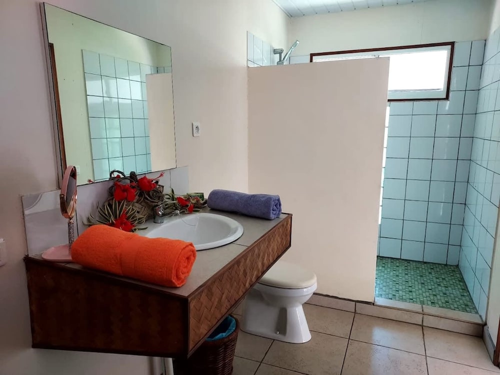 Fare Kale Tiahura in Moorea-maiao