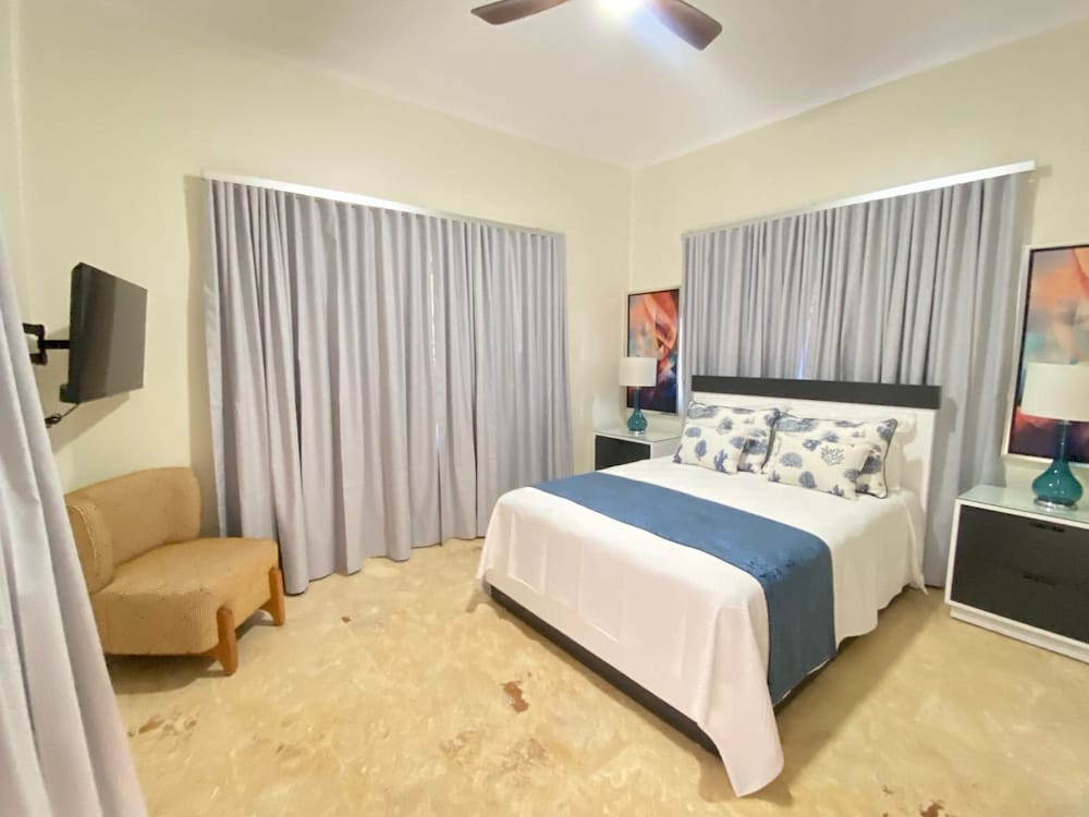 Luxury 5 Bedrooms Villa in Hispañola -sosua