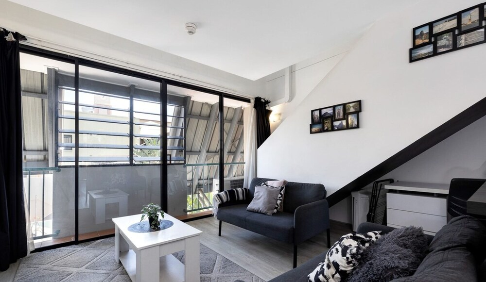 Cozy Loft Style Apartment