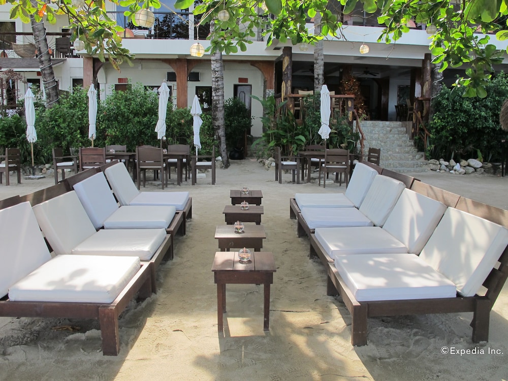 Sunset at Aninuan Beach Resort