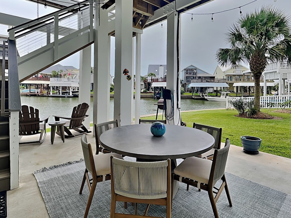 Down By the Bay by Ryson Vacation Rentals