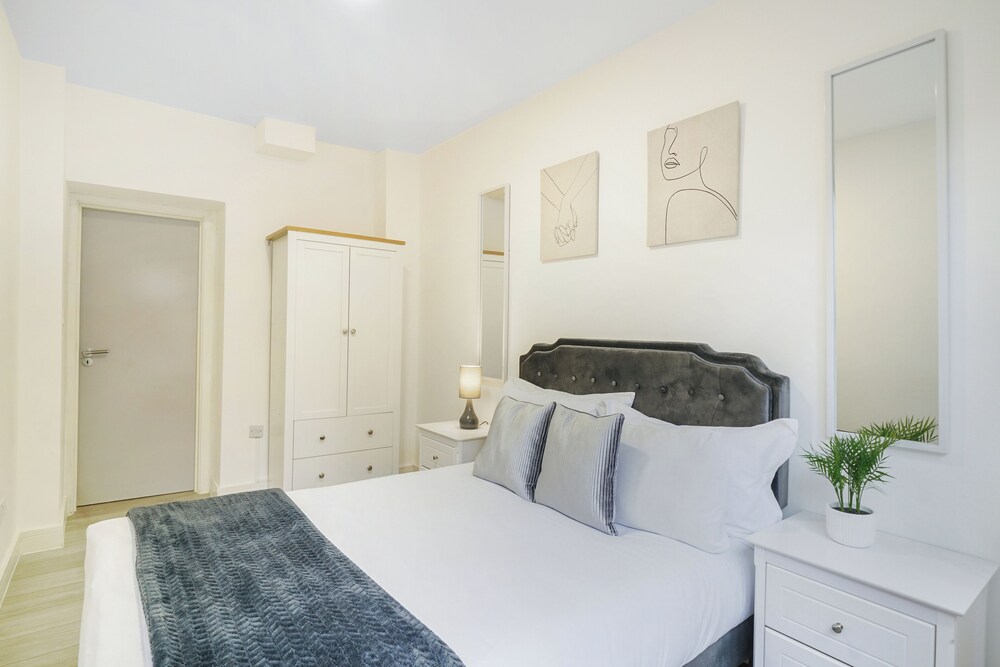 Shirland Road Flat