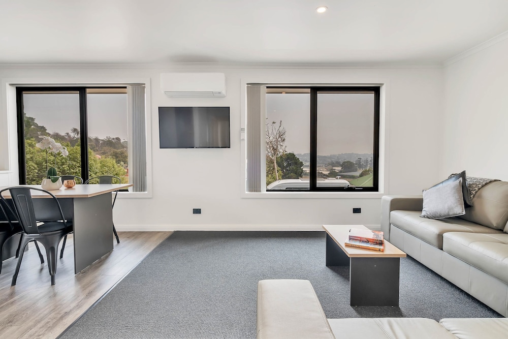Youngtown Executive Apartments