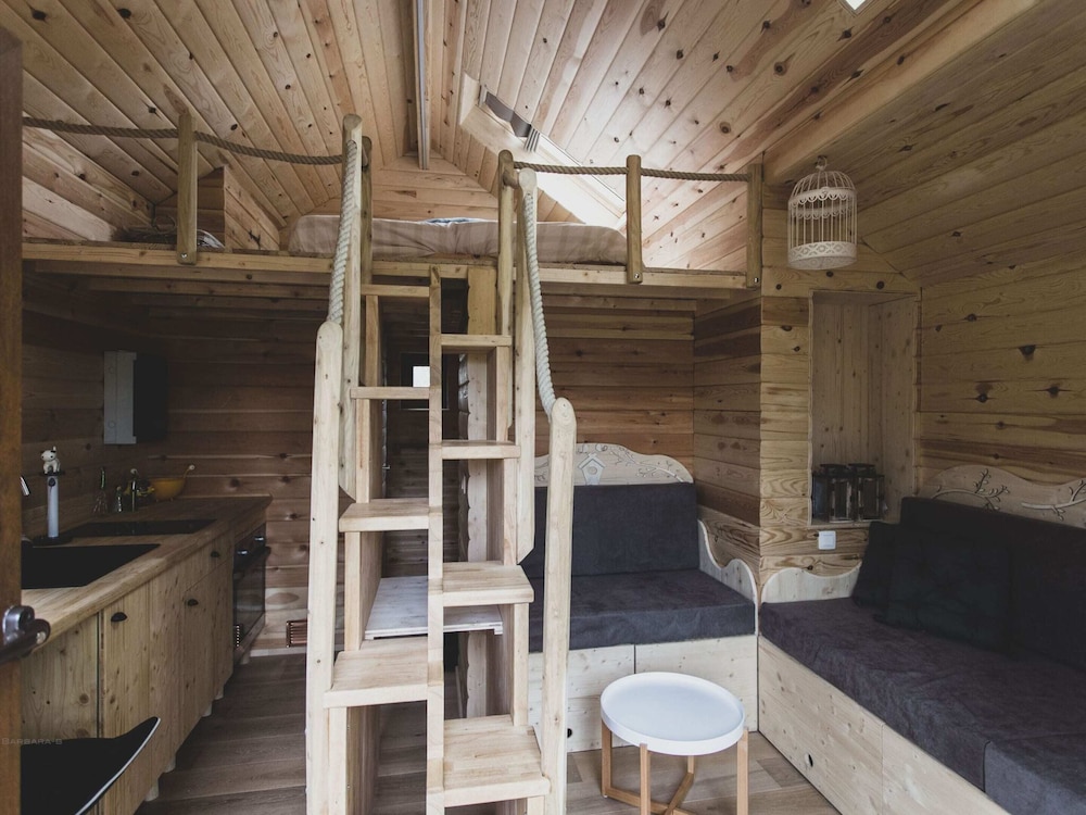 Romantic Woodland Chalet