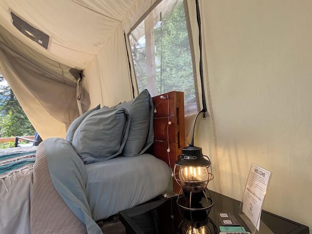 Alpenglow Luxury Camping