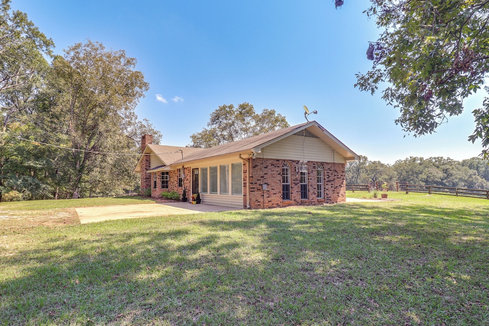 Rural Retreat: Cypress Lake By Roosevelt St Park