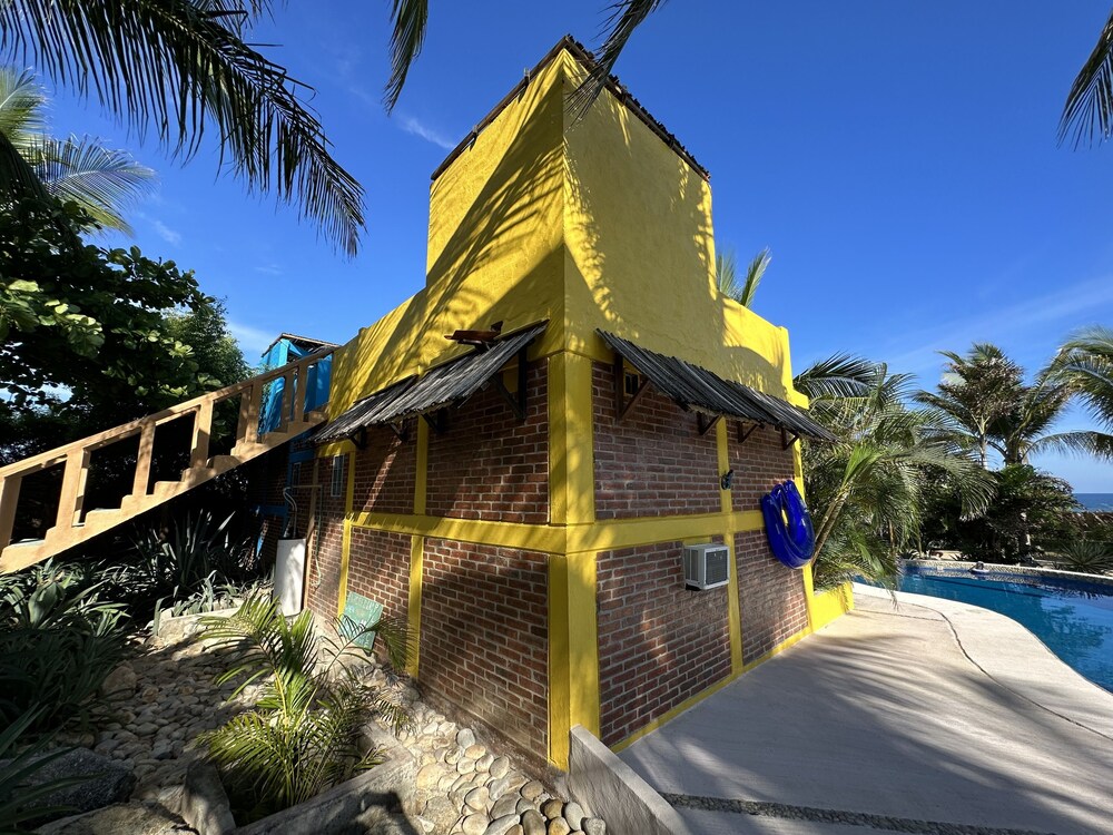 Ocean Oasis Hotel