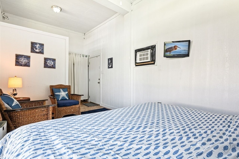 Happy Hours 4 Bedroom Home
