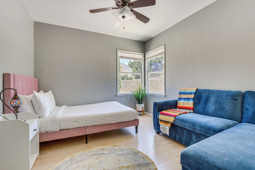 4 Mi to Csusb: Updated Home Near Shops & Eats