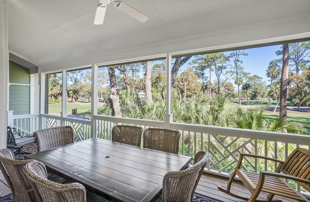 Tasteful 2 Story 4 Bedroom, 4 Bath Home! New on Rental Program, Sleeps 12!