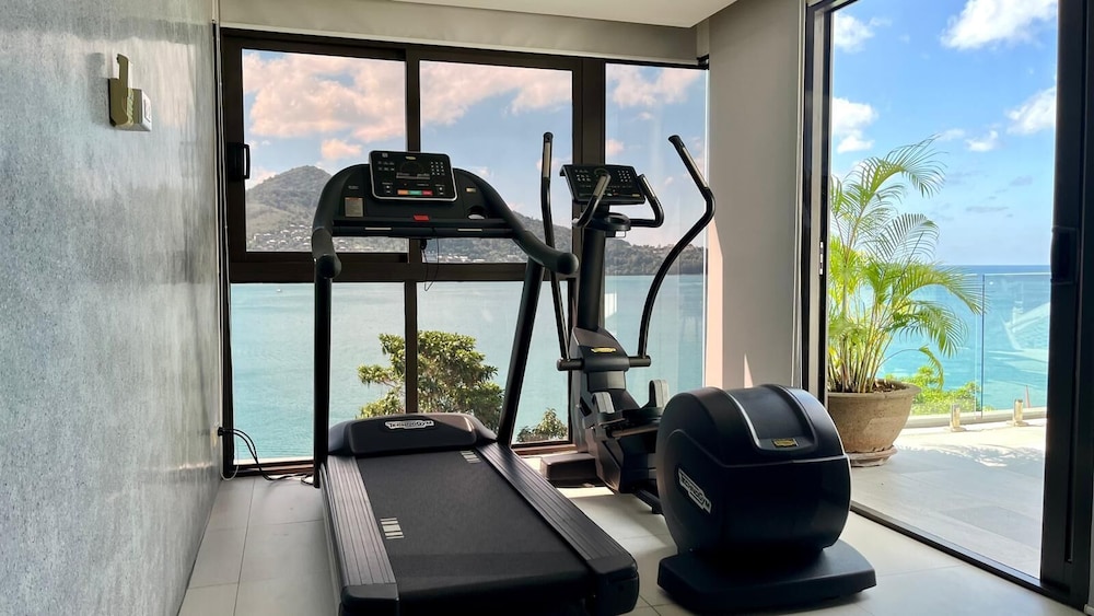 Luxury Seaview 6 Bedrooms With Infinity Pool Villa, Private Gym, Superfast Wifi