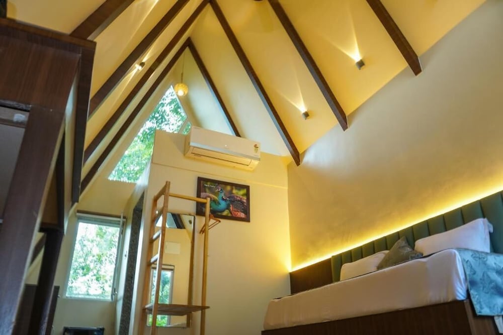 Bird's Nest Resort - Shahapur