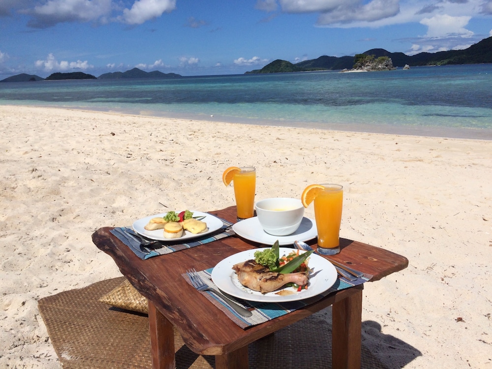 Isla Expeditions