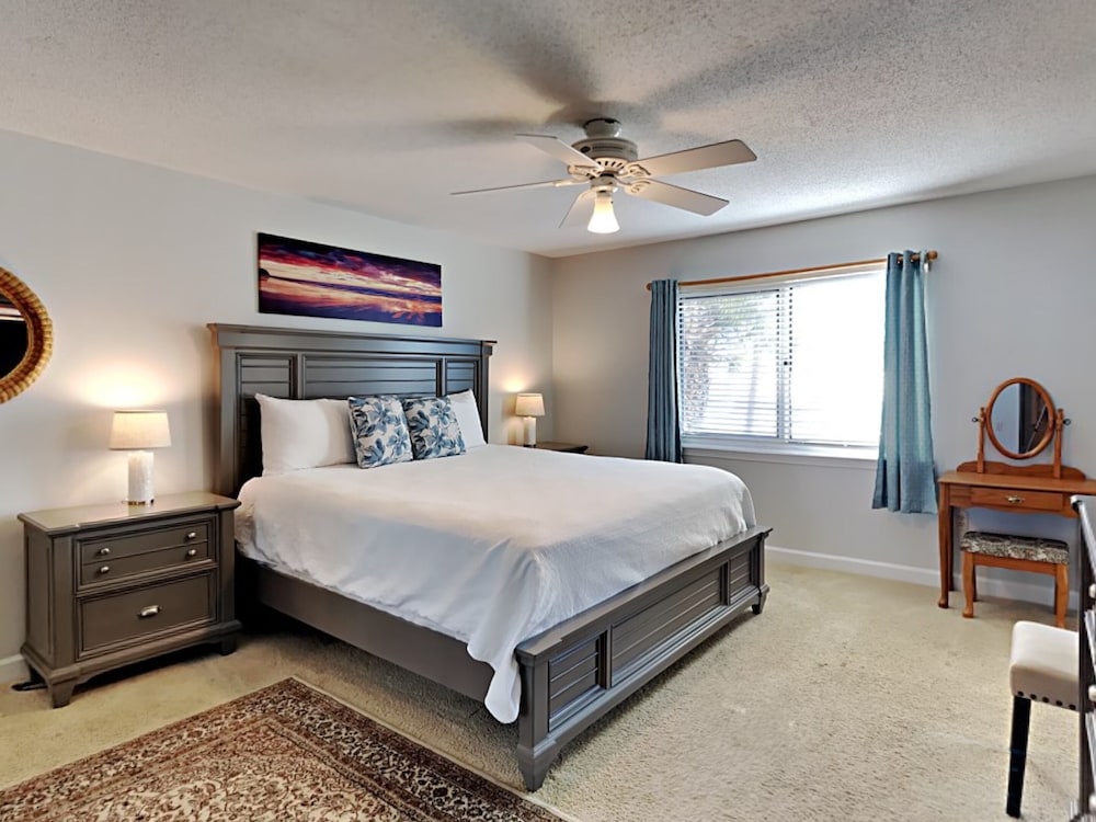Sandy Key by Southern Vacation Rentals view 4