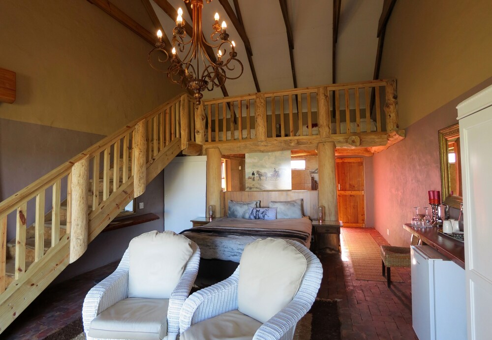 T'Niqua Stable Inn