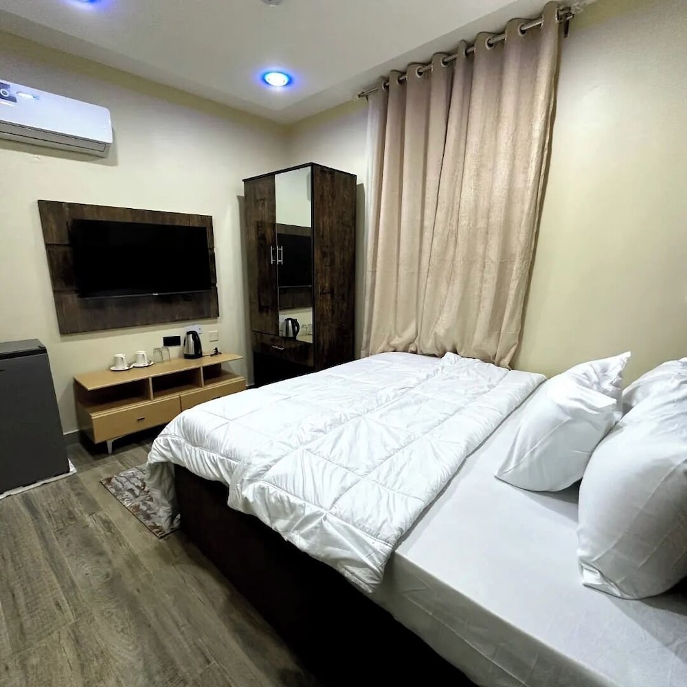 Bott Apartment