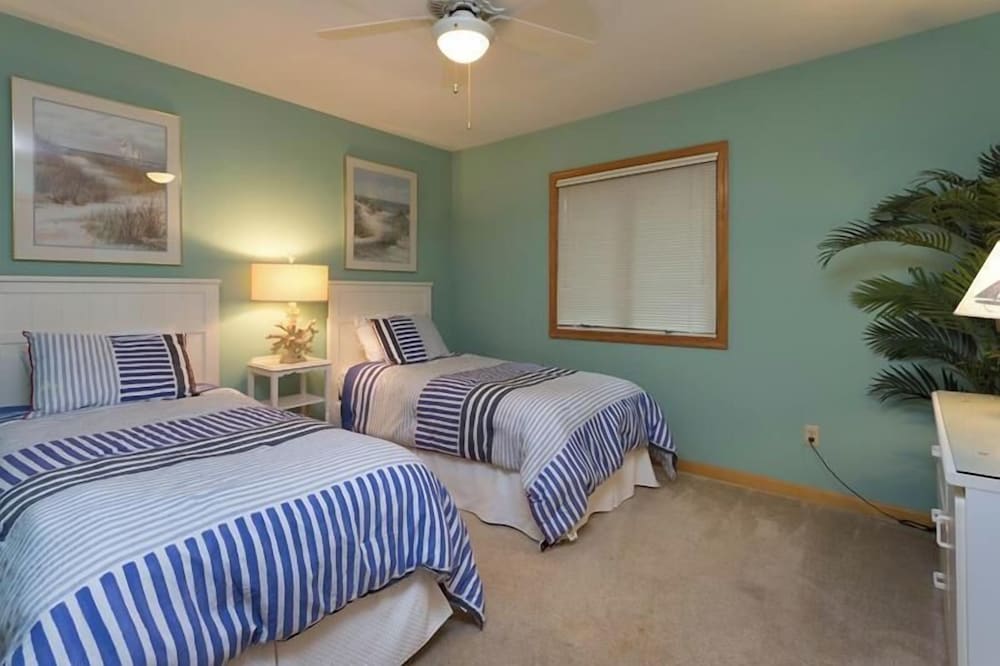 Henlopen Avenue 62