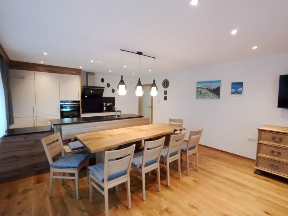 High-quality Holiday Apartment in Oberkrimml Near Waterfalls